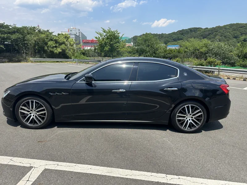 Maserati Ghibli