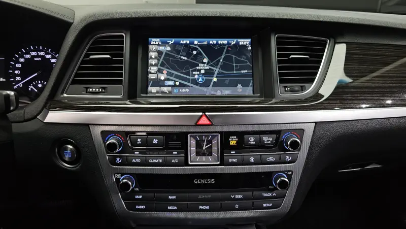 Genesis G80