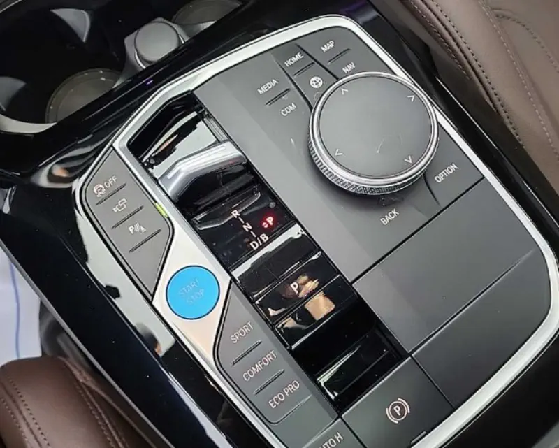 BMW iX3