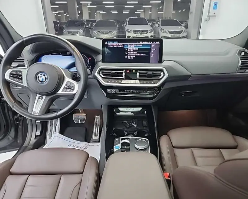 BMW iX3