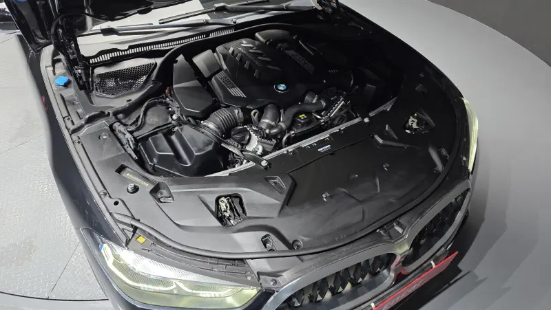 BMW 8-Series