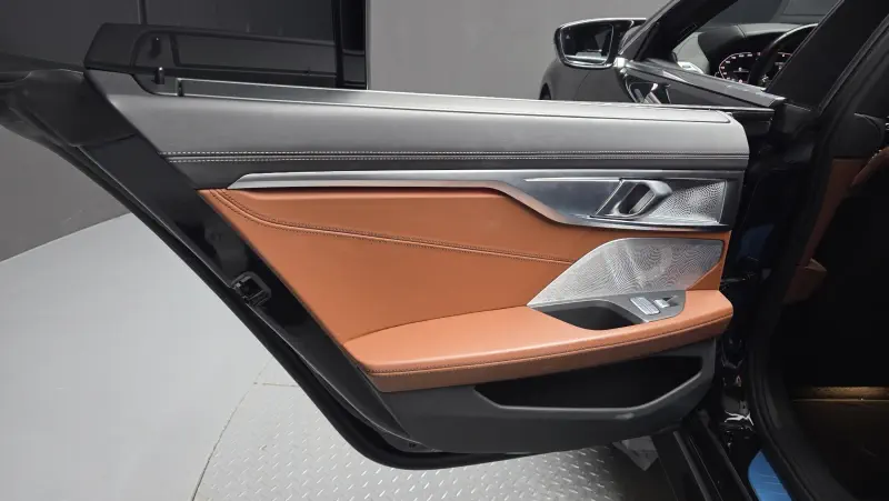 BMW 8-Series