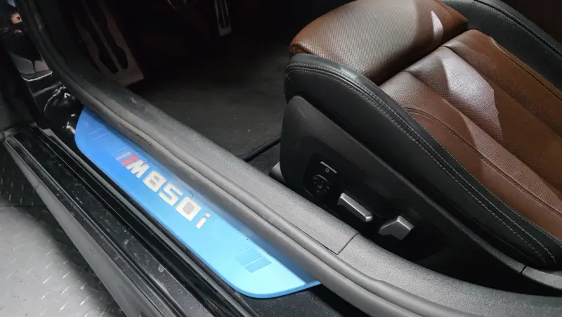 BMW 8-Series