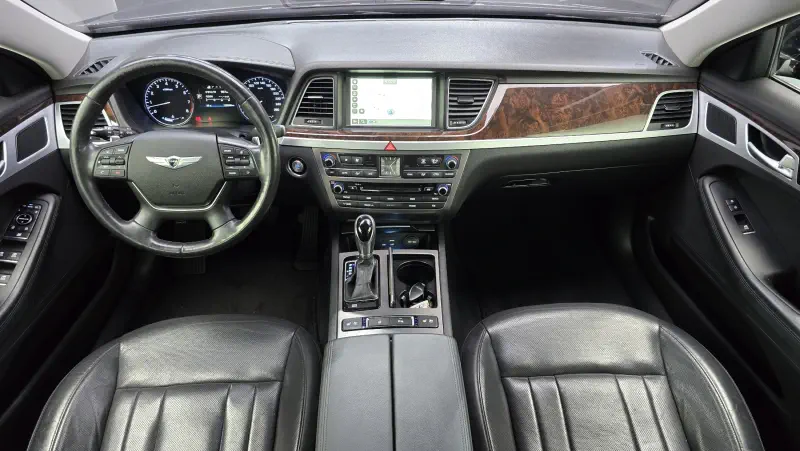 Hyundai Genesis
