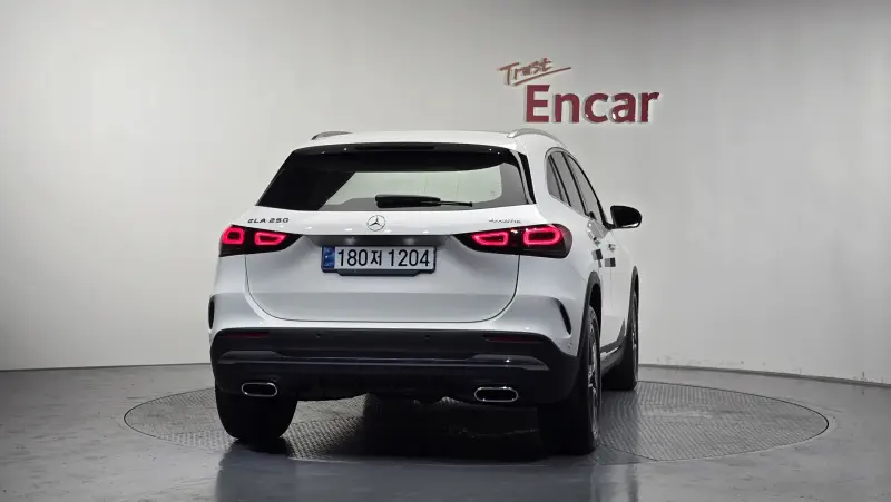 Mercedes-Benz GLA-Class