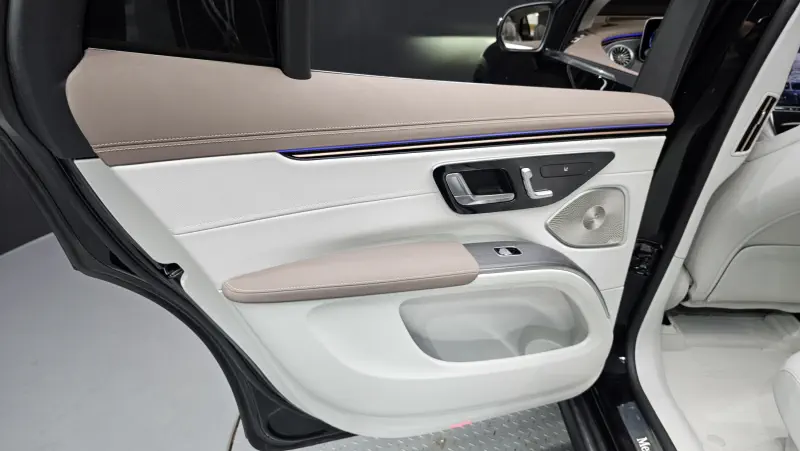 Mercedes-Benz EQS SUV