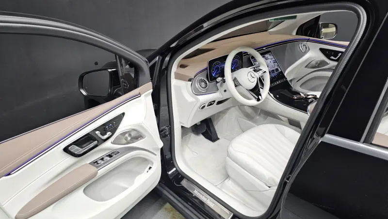 Mercedes-Benz EQS SUV