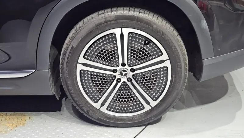 Mercedes-Benz EQS SUV
