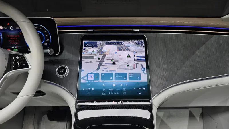 Mercedes-Benz EQS SUV