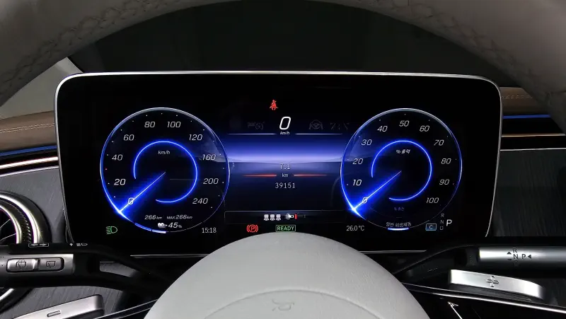 Mercedes-Benz EQS SUV