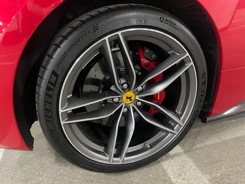Ferrari 488