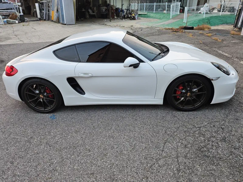 Porsche Cayman