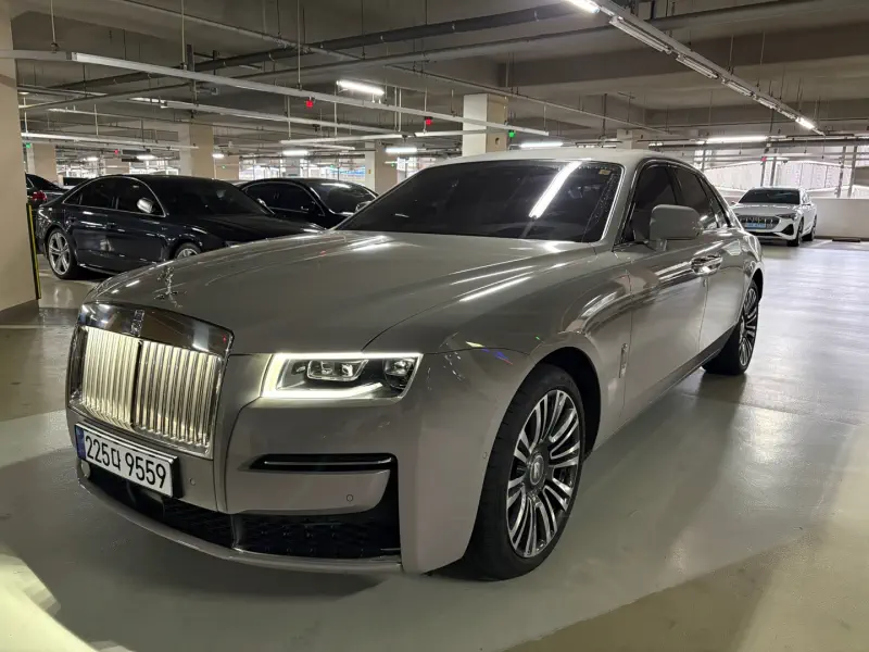 Rolls-Royce GHOST