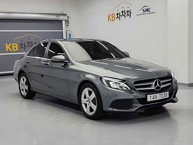 Mercedes-Benz C-Class