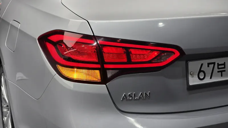 Hyundai Aslan