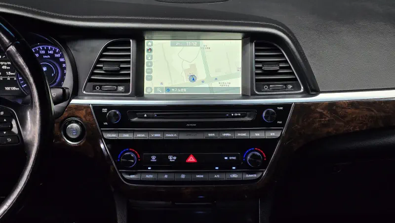 Hyundai Aslan