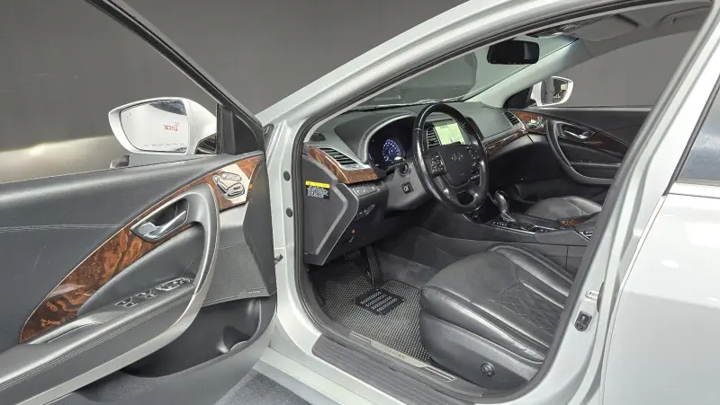 Hyundai Aslan