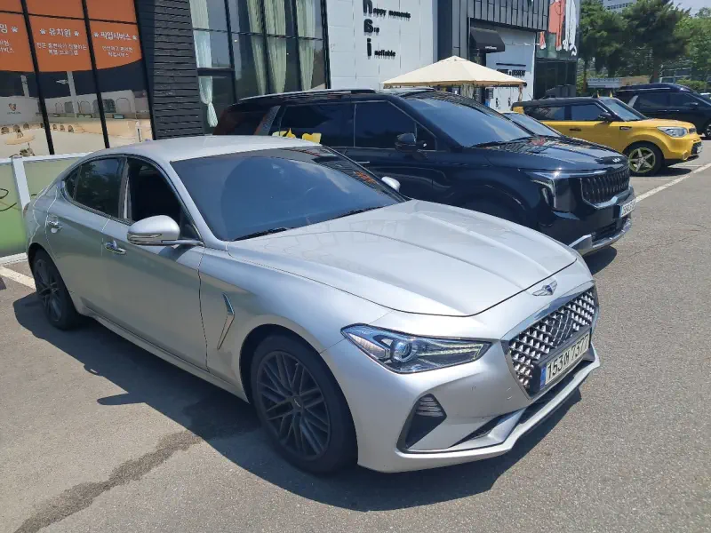 Genesis G70