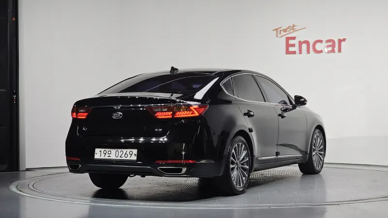 Kia K7