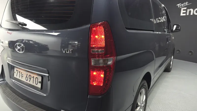 Hyundai Grand Starex