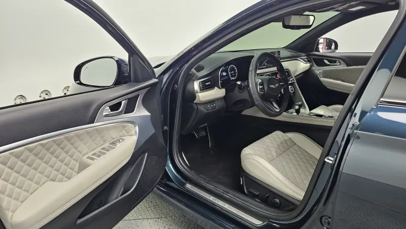 Genesis G70