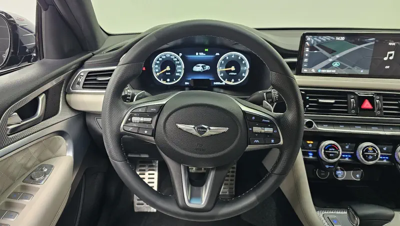Genesis G70