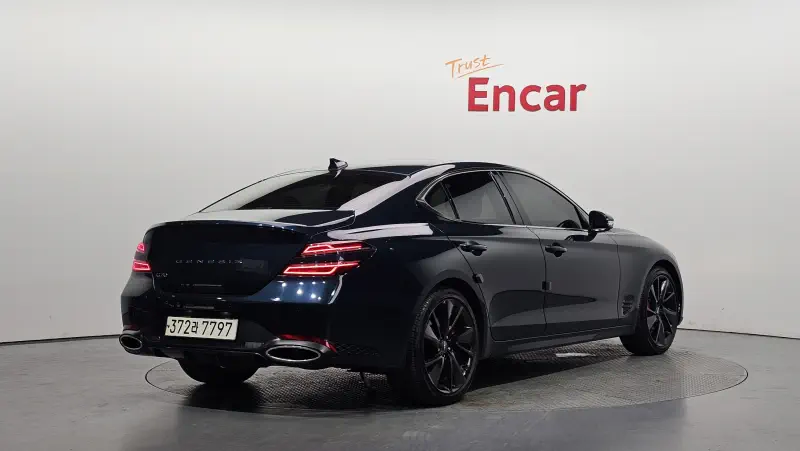 Genesis G70