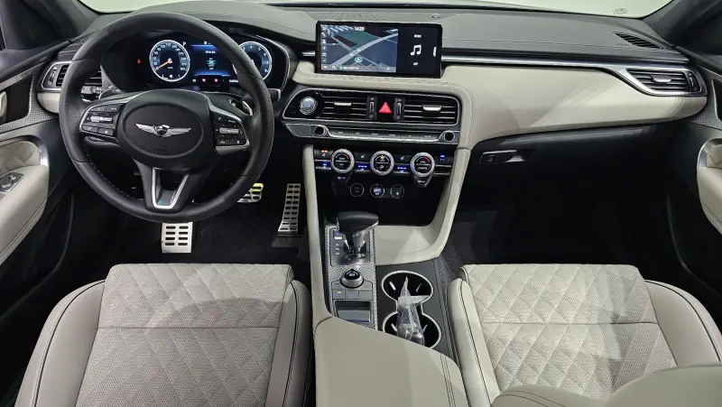 Genesis G70