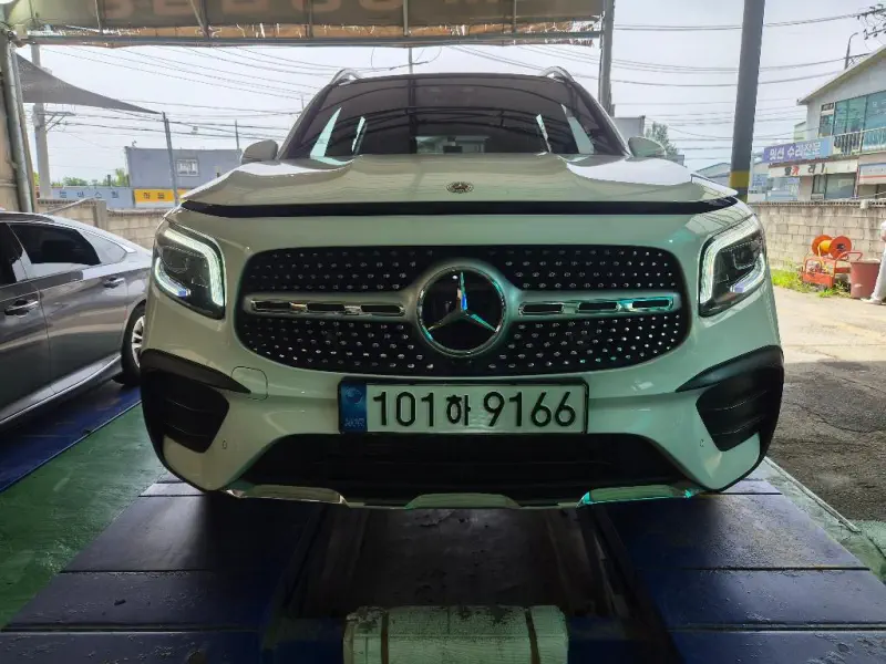 Mercedes-Benz GLB-Class