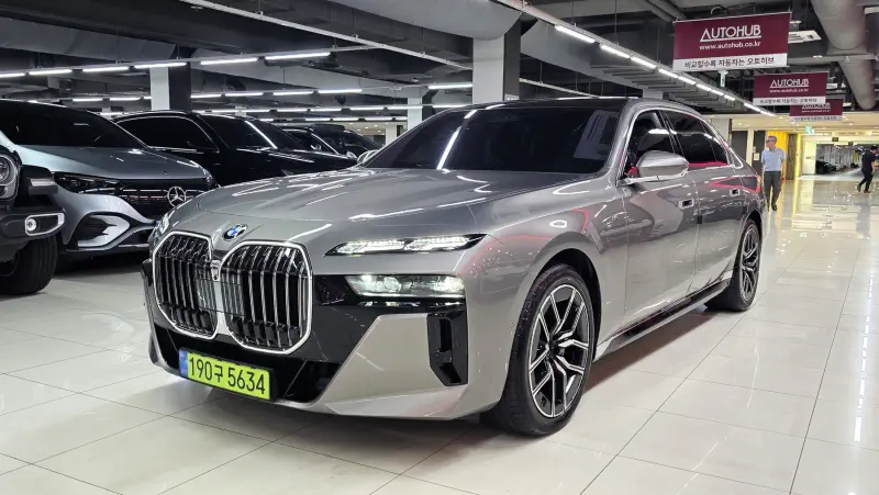 BMW 7-Series