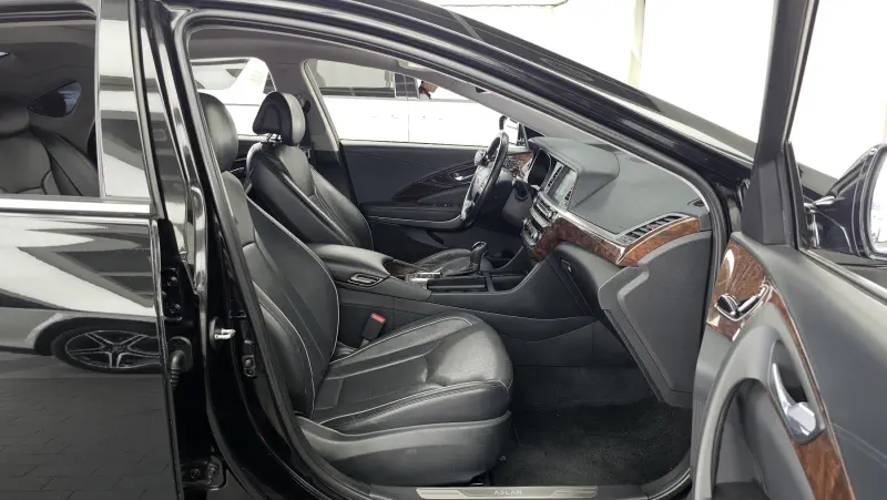 Hyundai Aslan