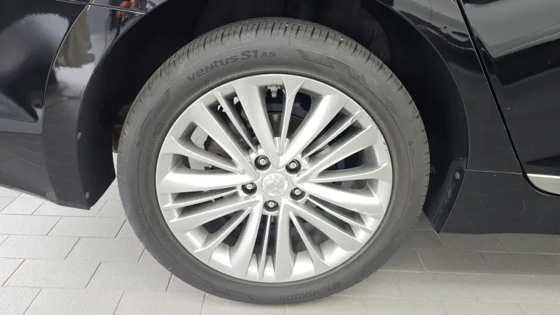 Hyundai Aslan