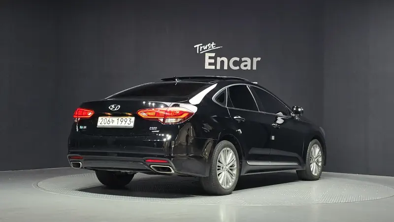 Hyundai Aslan