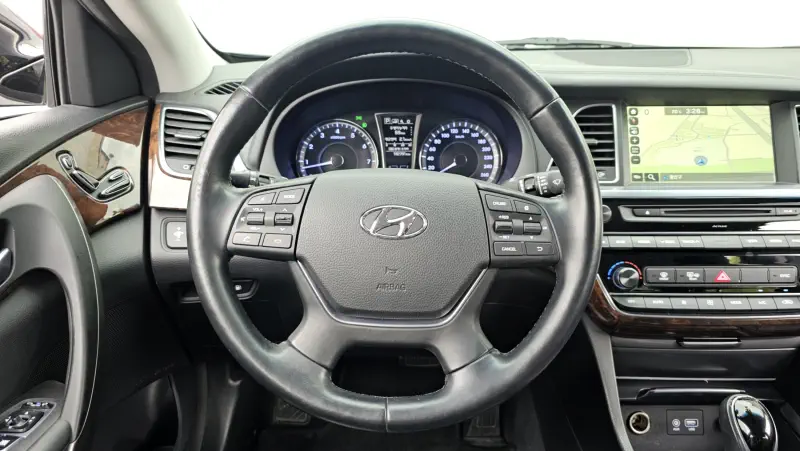 Hyundai Aslan