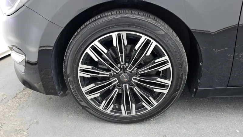 Hyundai Aslan