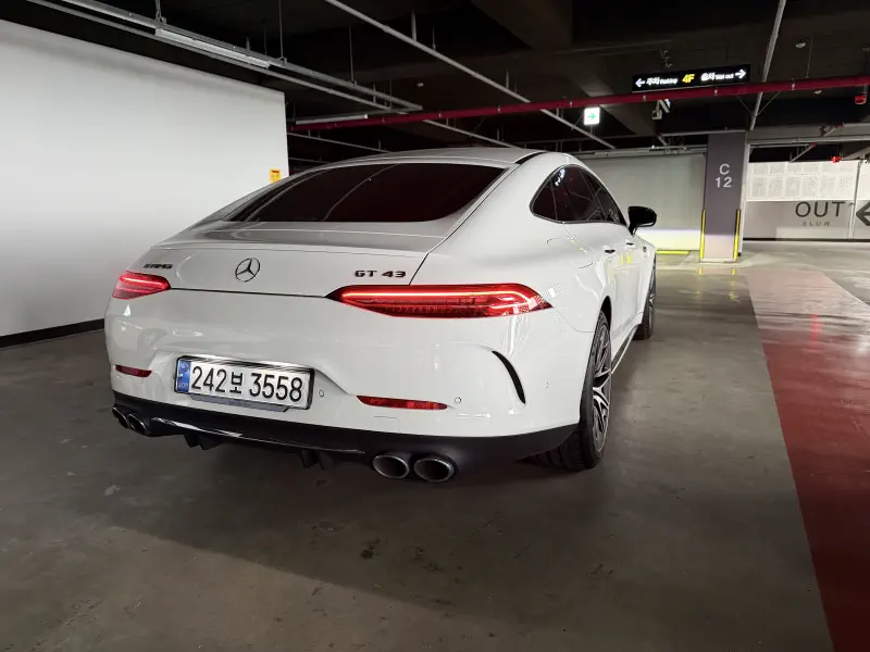 Mercedes-Benz AMG GT