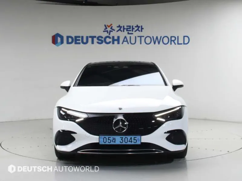 Mercedes-Benz EQE