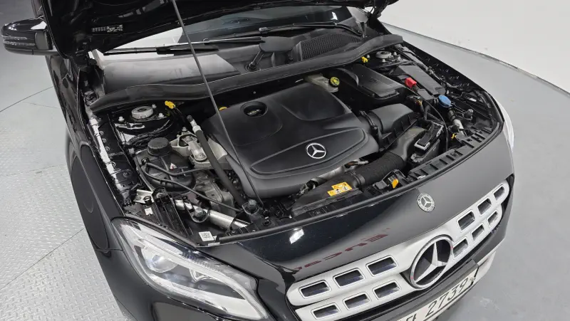 Mercedes-Benz GLA-Class