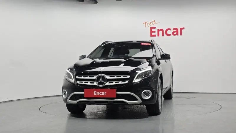 Mercedes-Benz GLA-Class