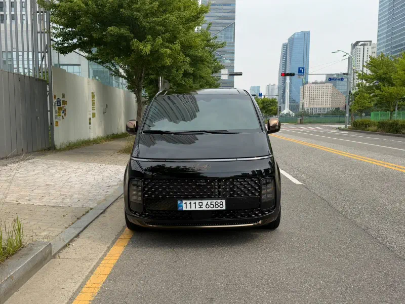 Hyundai Staria