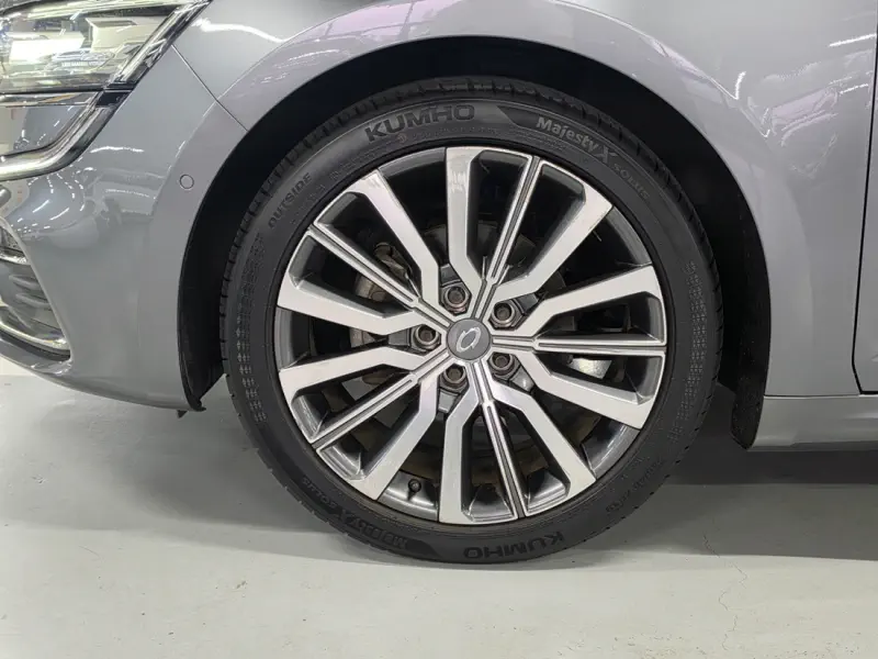 Renault Samsung SM6