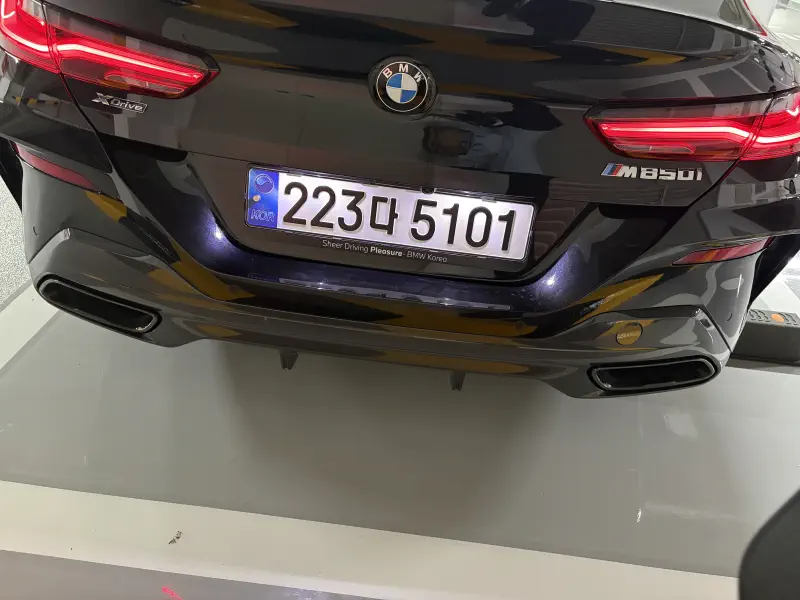 BMW 8-Series