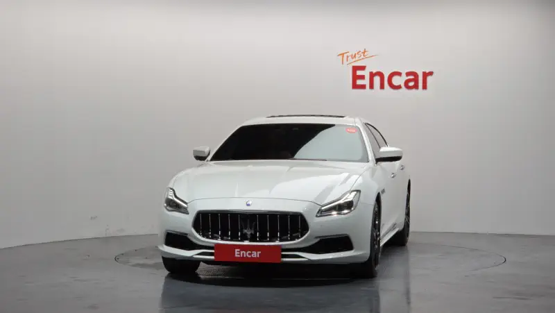 Maserati Quattroporte