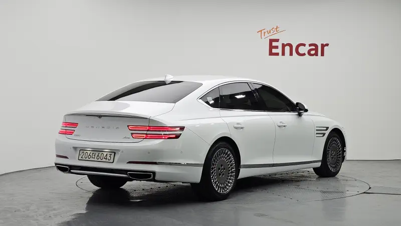 Genesis G80
