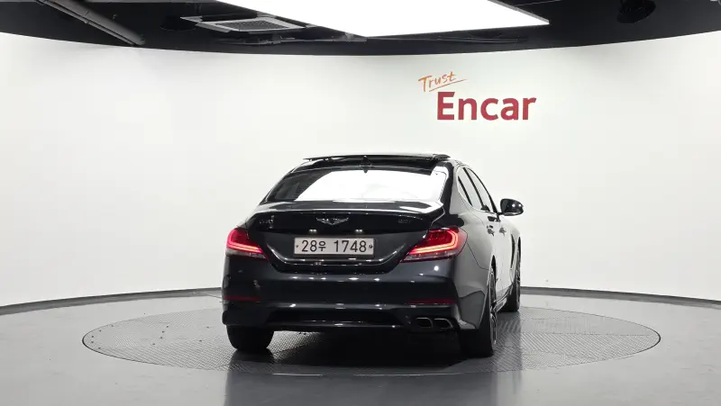 Genesis G70