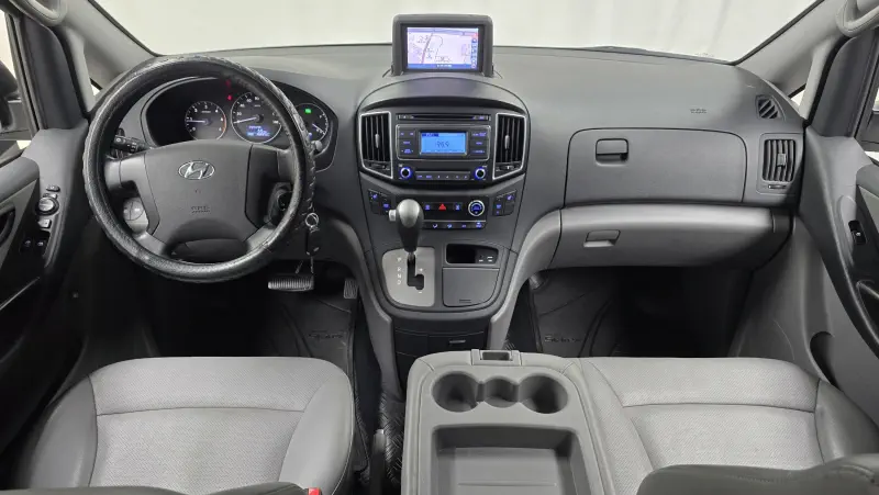 Hyundai Grand Starex