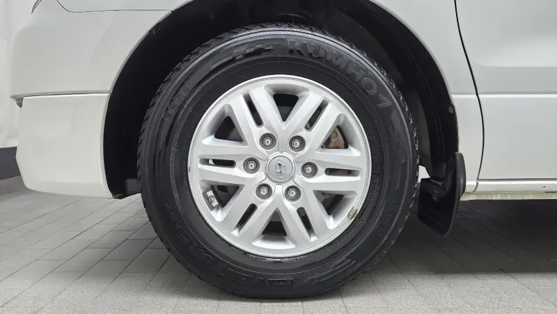 Hyundai Grand Starex