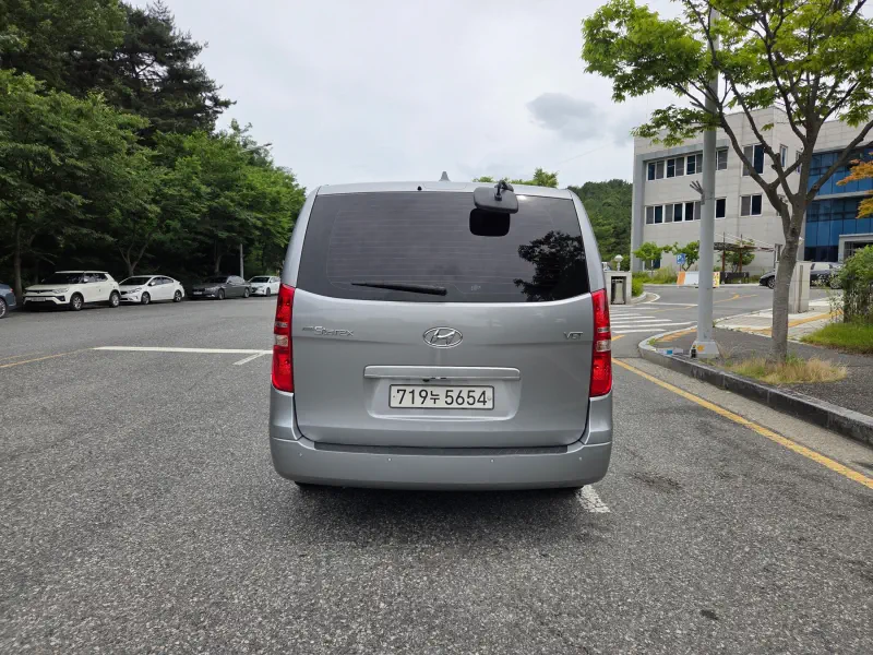 Hyundai Grand Starex