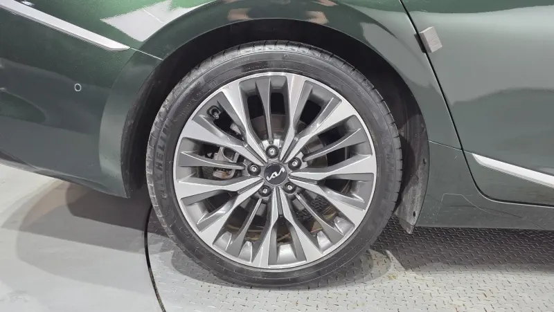 Kia K8