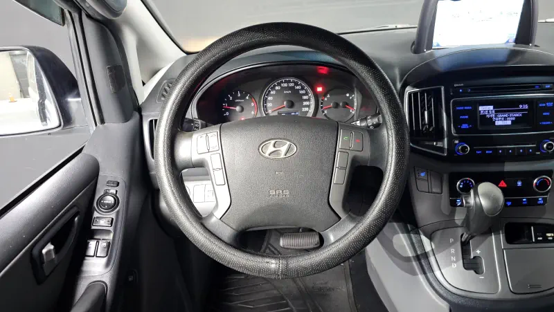 Hyundai Grand Starex